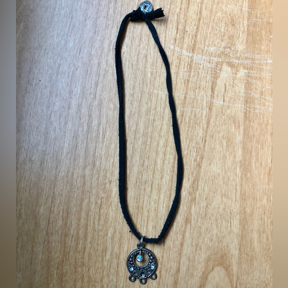 Pendant Choker